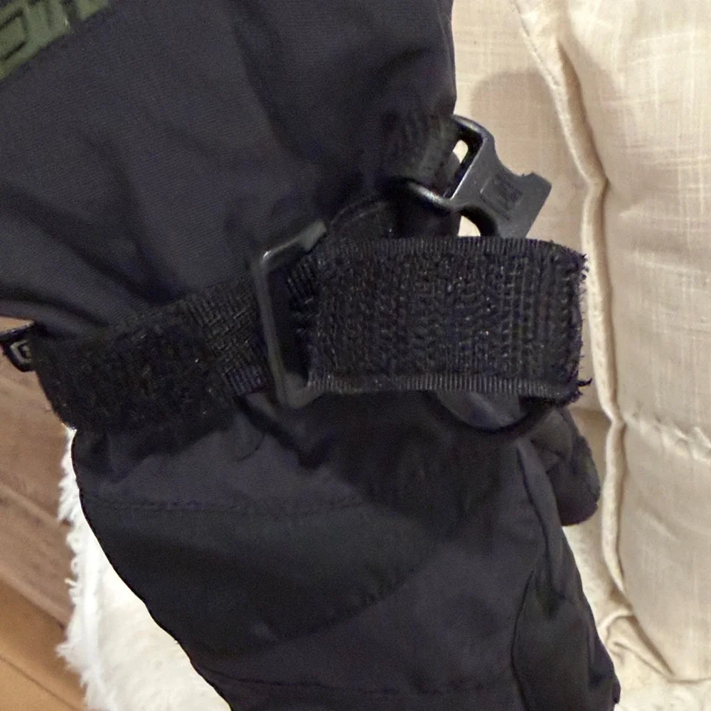 Scott Black Insulated Mittens